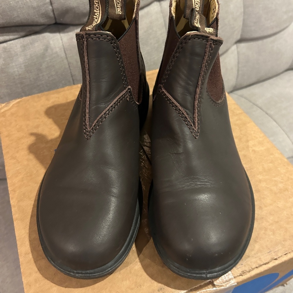 Kids Blundstone Dark Brown Leather Chelsea Boots UK size 1